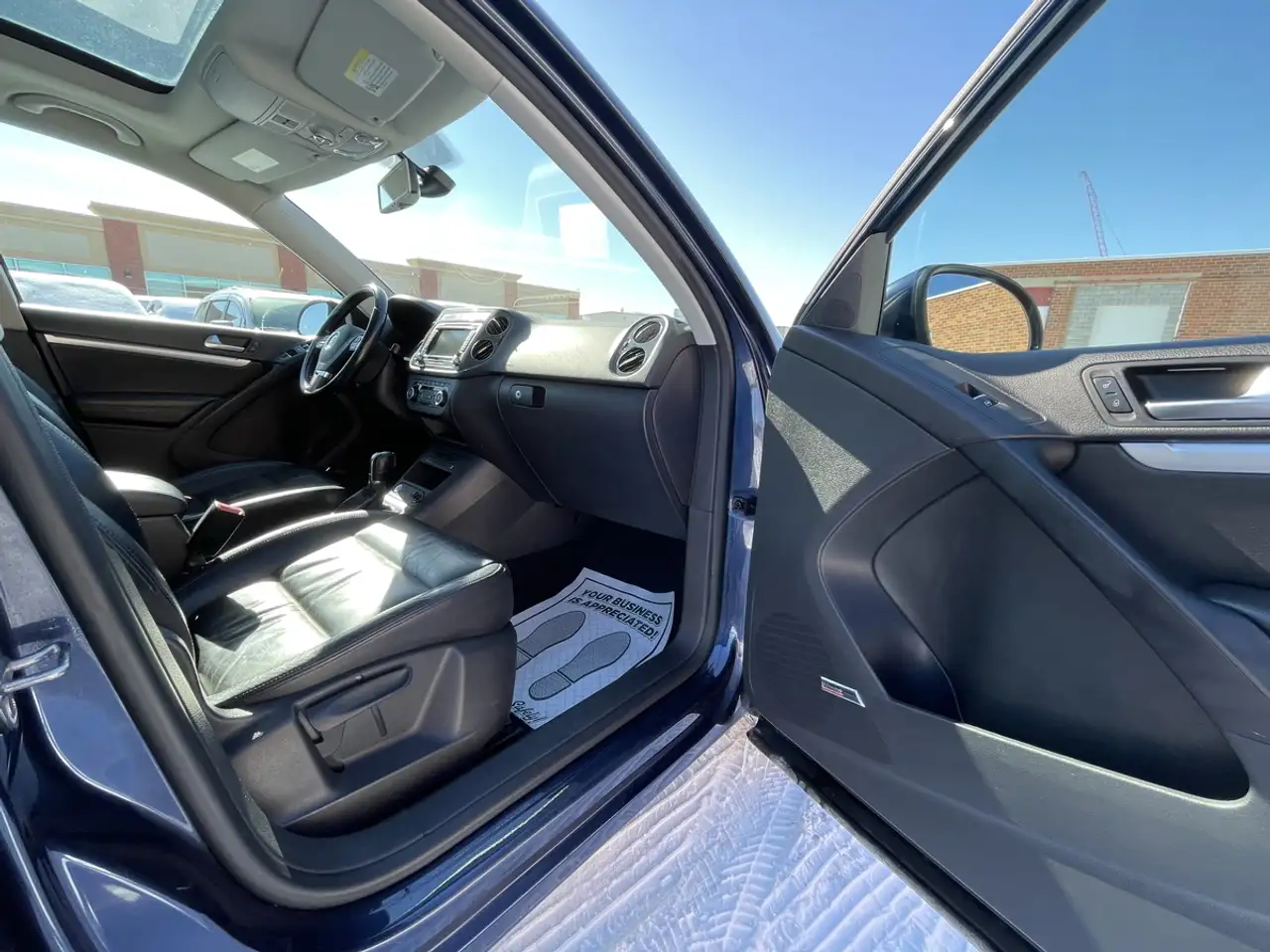 Volkswagen Tiguan снимка Volkswagen Tiguan
