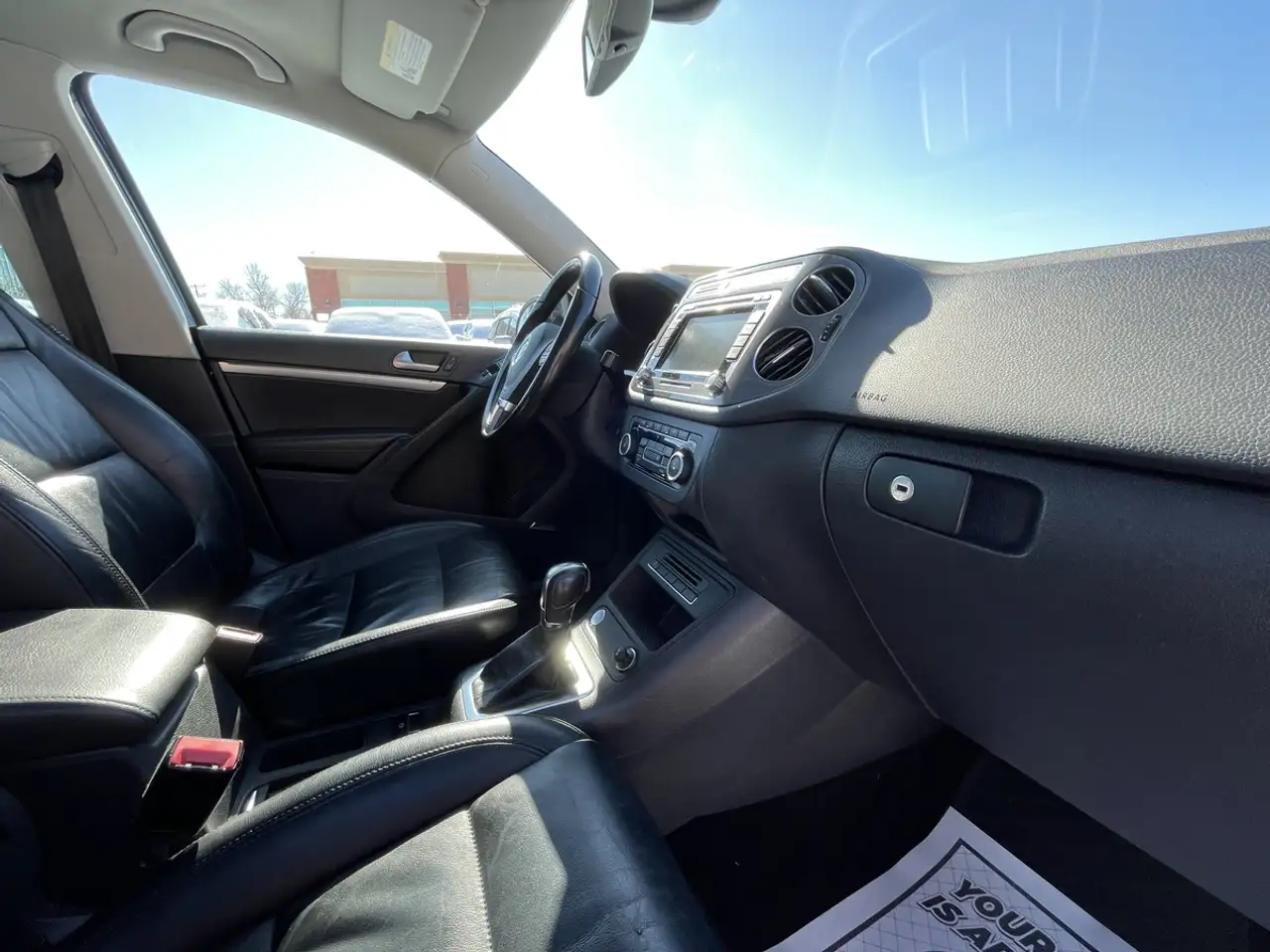 Volkswagen Tiguan снимка Volkswagen Tiguan