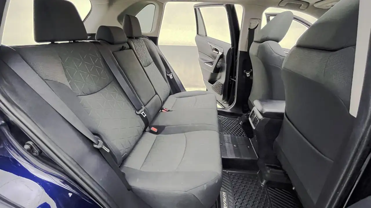 Toyota RAV 4 снимка Toyota RAV 4