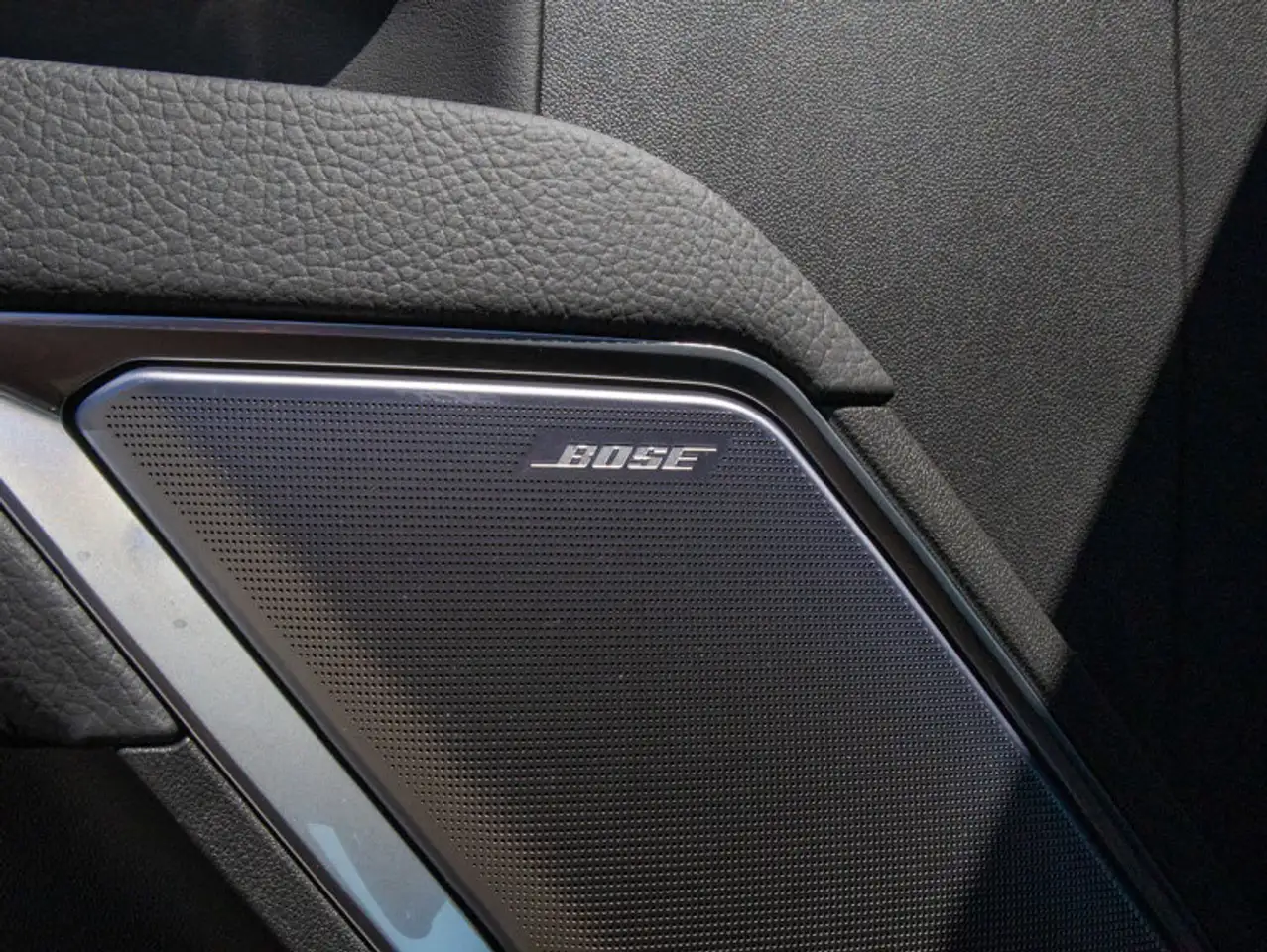 GMC Sierra 2500HD снимка GMC Sierra 2500HD