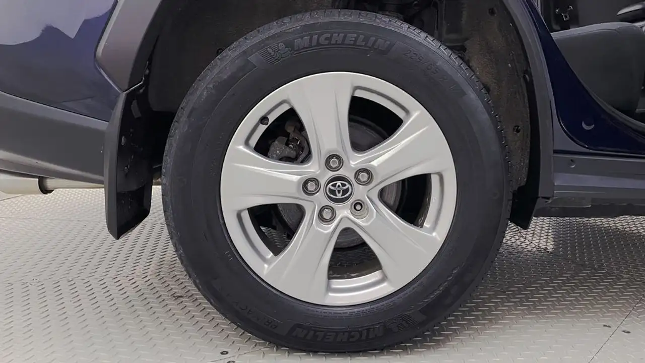 Toyota RAV 4 снимка Toyota RAV 4