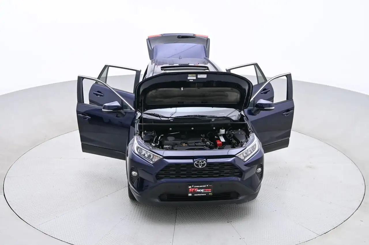 Toyota RAV 4 снимка Toyota RAV 4
