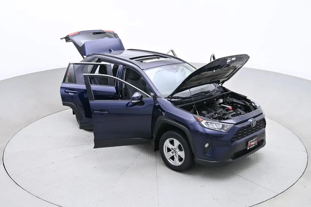 Toyota RAV 4 снимка Toyota RAV 4