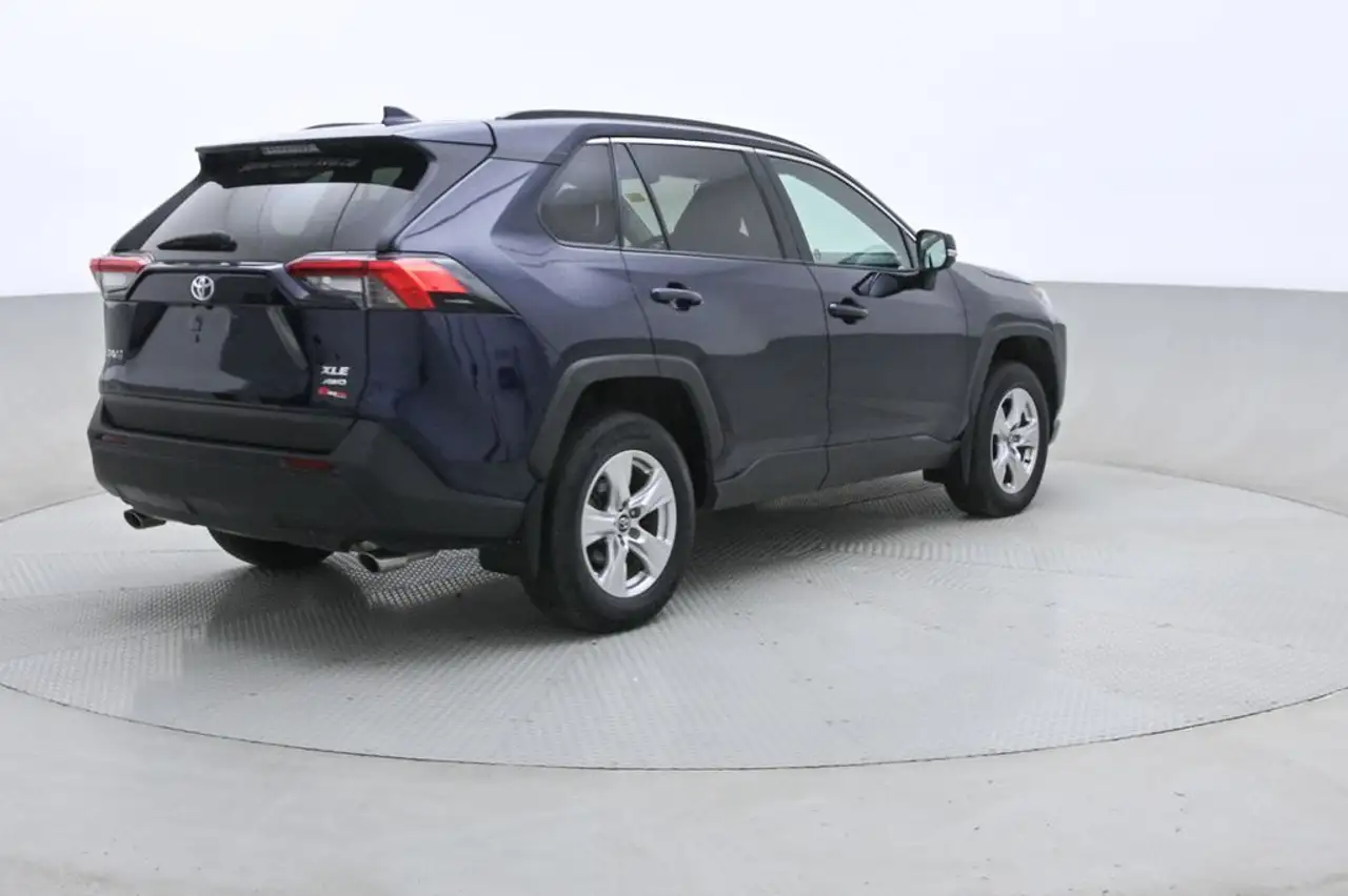 Toyota RAV 4 снимка Toyota RAV 4