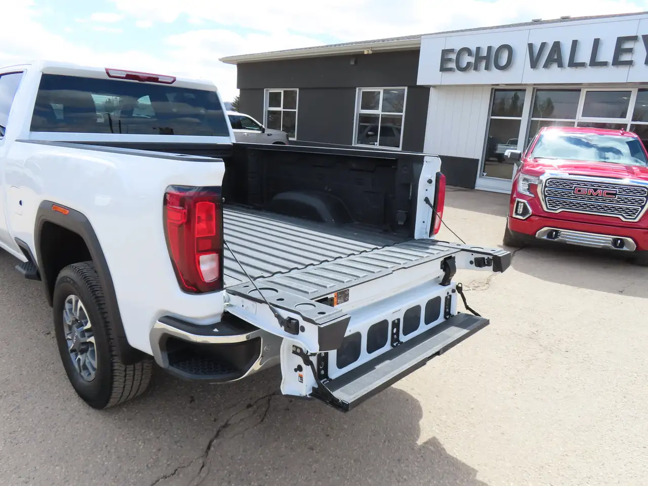 GMC Sierra 2500HD снимка GMC Sierra 2500HD