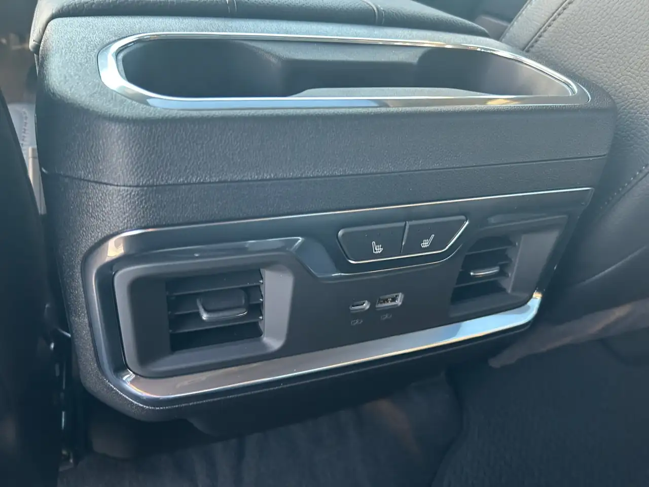 GMC Sierra 2500HD снимка GMC Sierra 2500HD