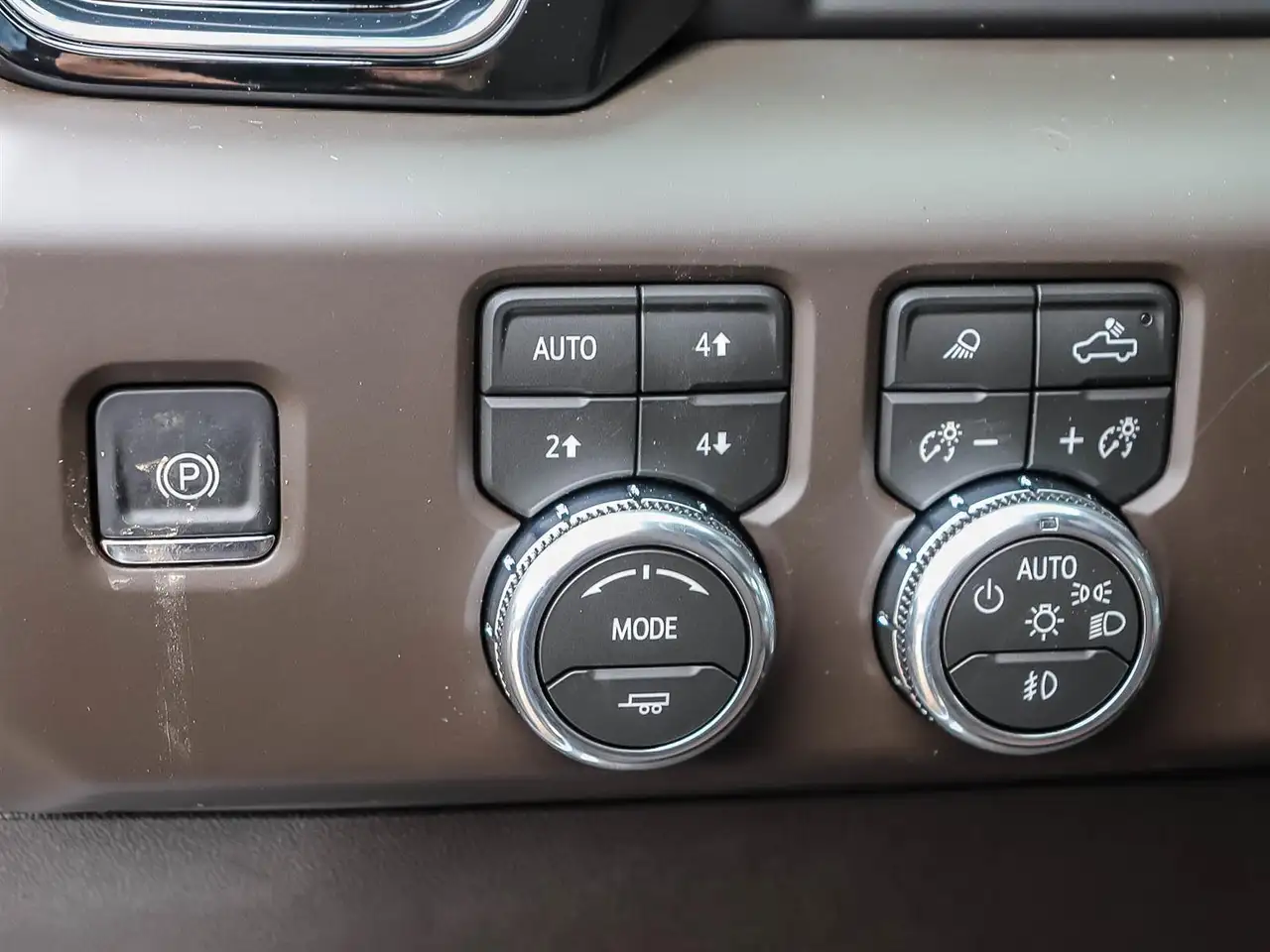 GMC Sierra 2500HD снимка GMC Sierra 2500HD