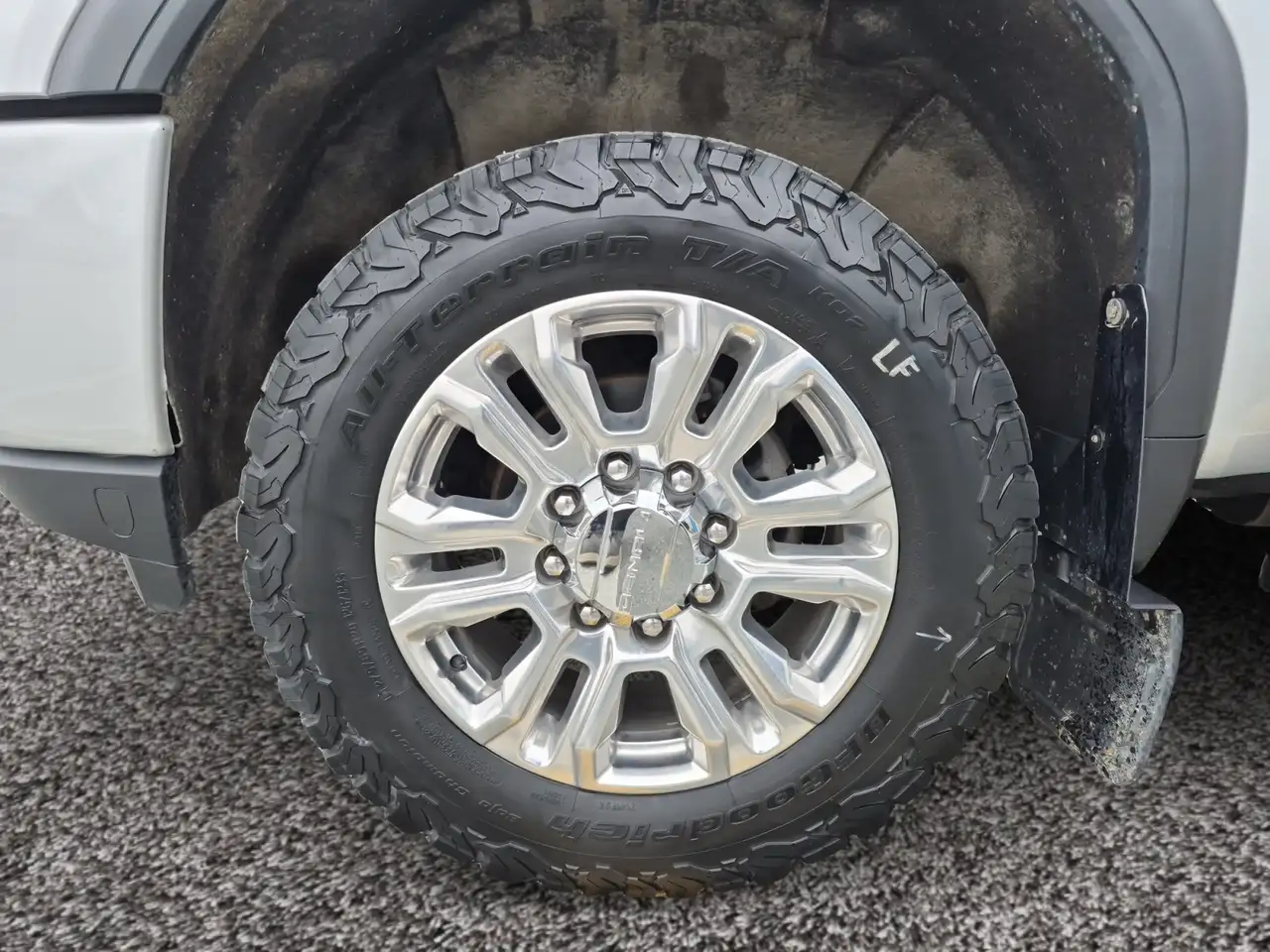 GMC Sierra 2500HD снимка GMC Sierra 2500HD