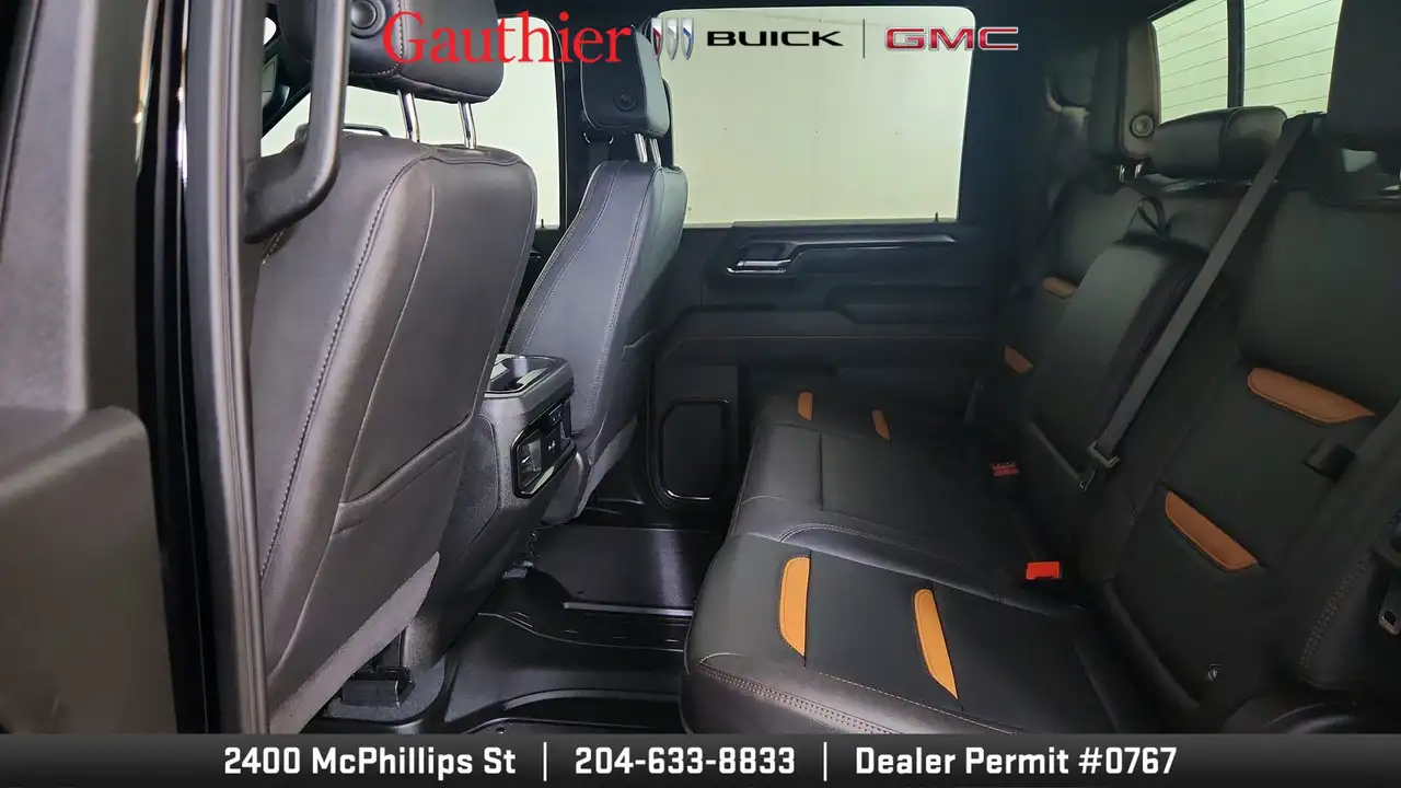 GMC Sierra 2500HD снимка GMC Sierra 2500HD