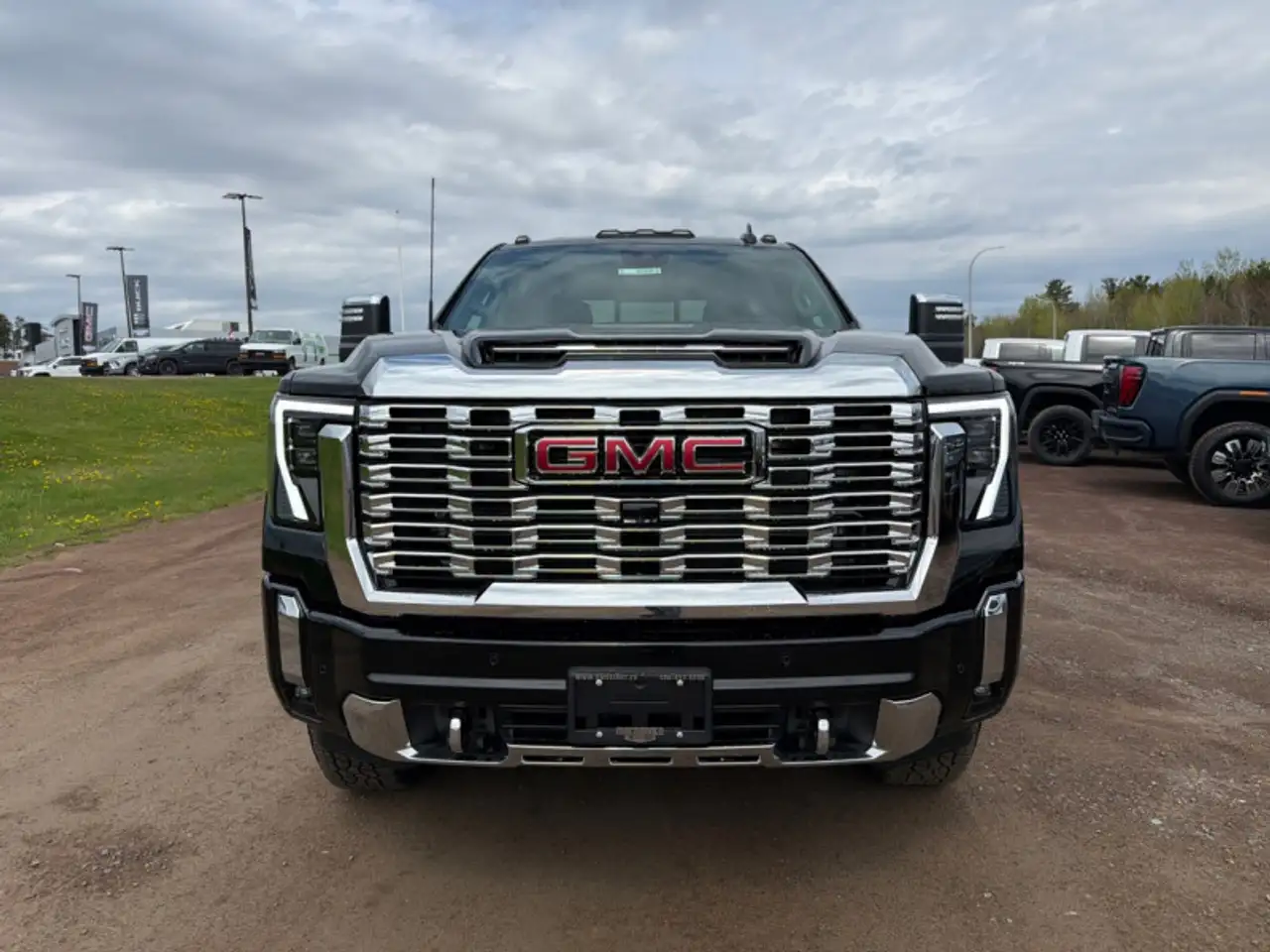 GMC Sierra 2500HD снимка GMC Sierra 2500HD