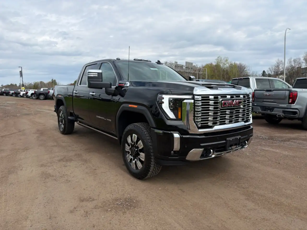GMC Sierra 2500HD снимка GMC Sierra 2500HD