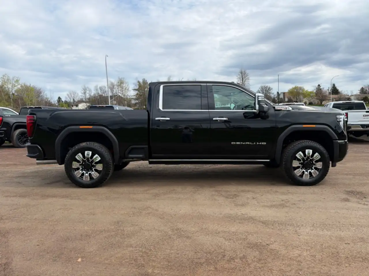 GMC Sierra 2500HD снимка GMC Sierra 2500HD
