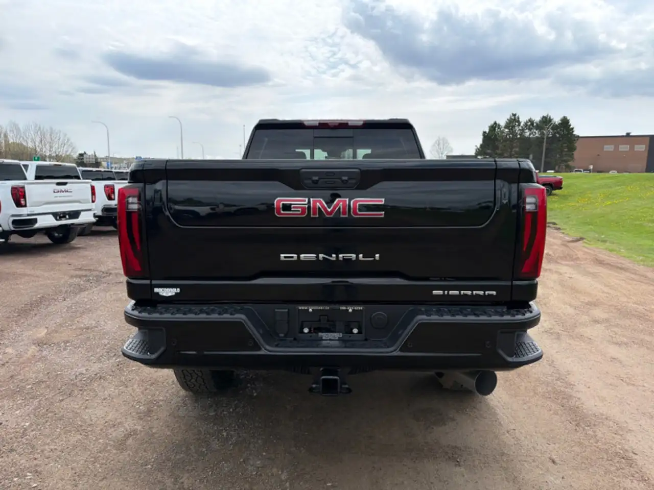 GMC Sierra 2500HD снимка GMC Sierra 2500HD