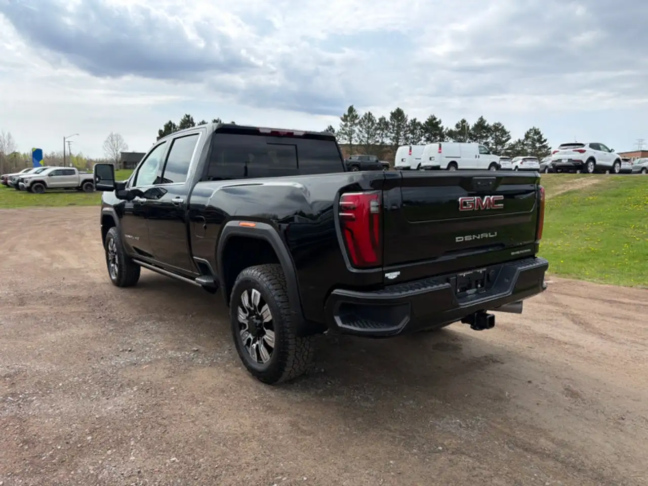 GMC Sierra 2500HD снимка GMC Sierra 2500HD