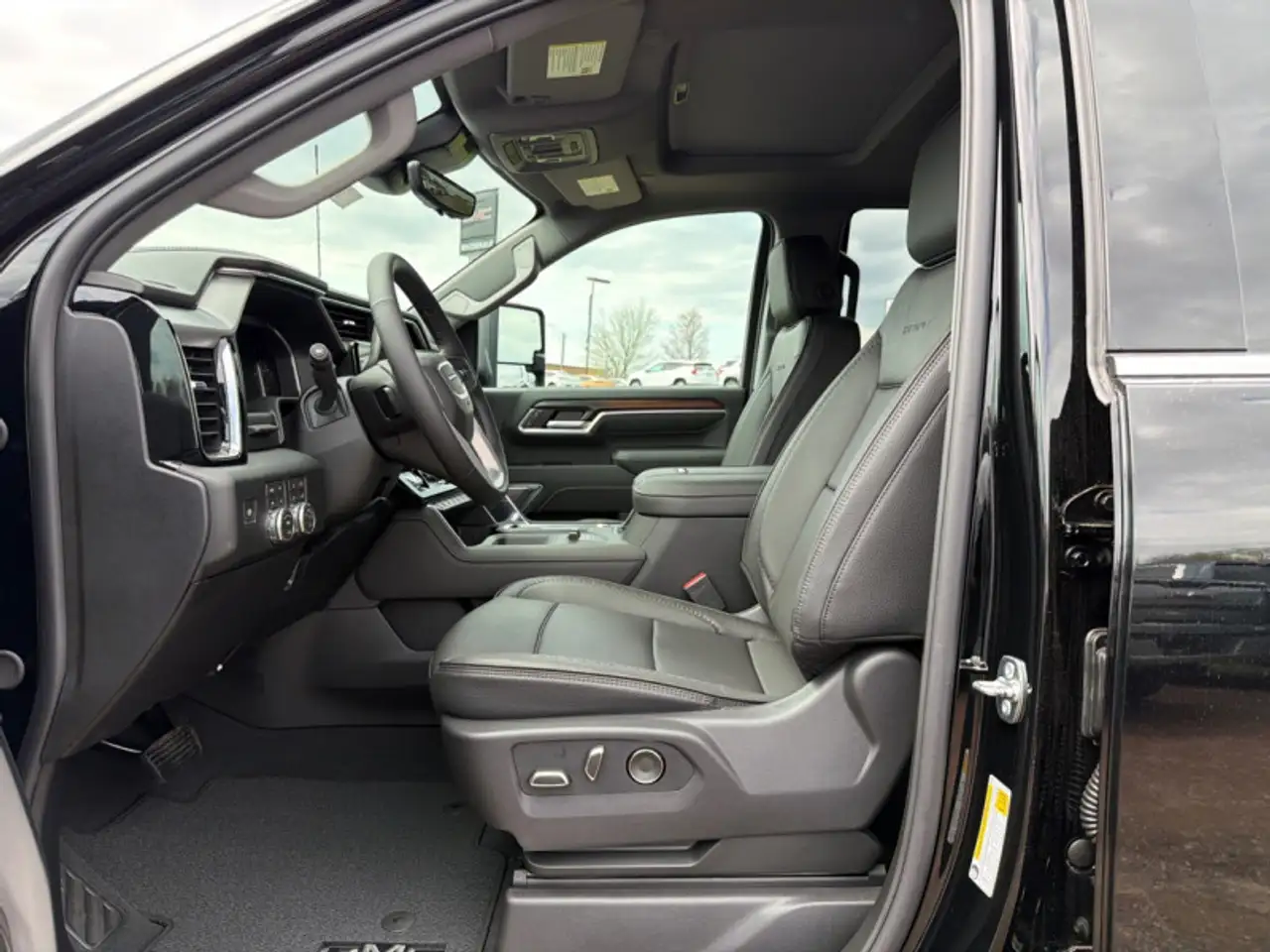 GMC Sierra 2500HD снимка GMC Sierra 2500HD