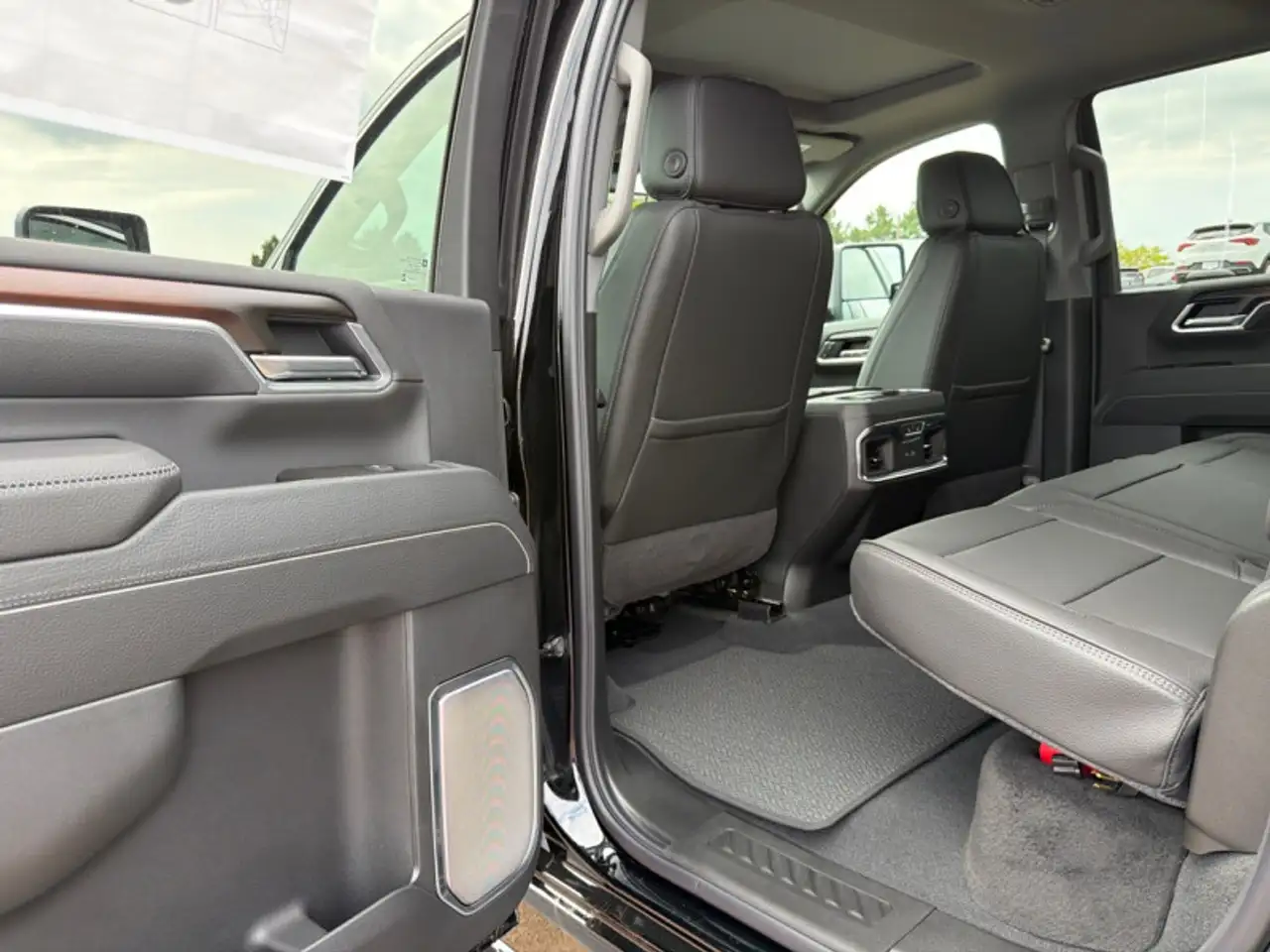 GMC Sierra 2500HD снимка GMC Sierra 2500HD