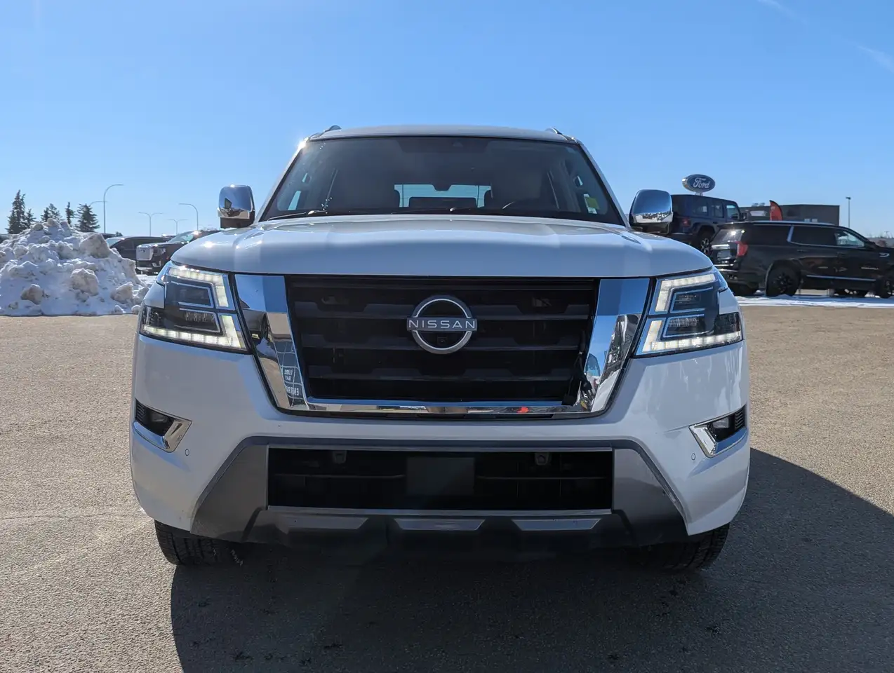 Nissan Armada снимка Nissan Armada
