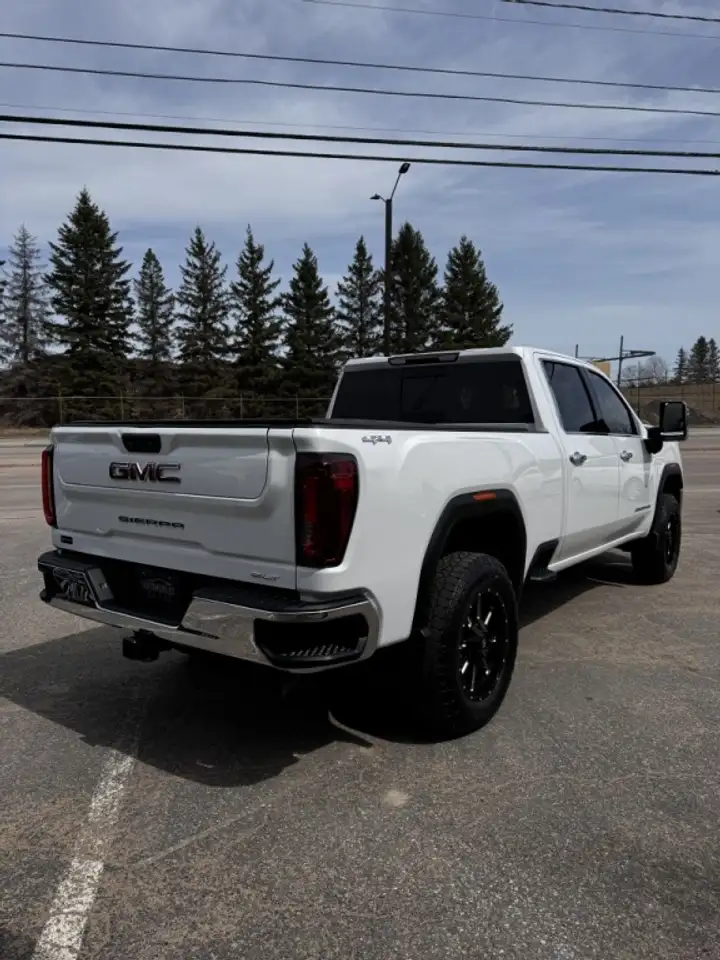 GMC Sierra 2500HD снимка GMC Sierra 2500HD