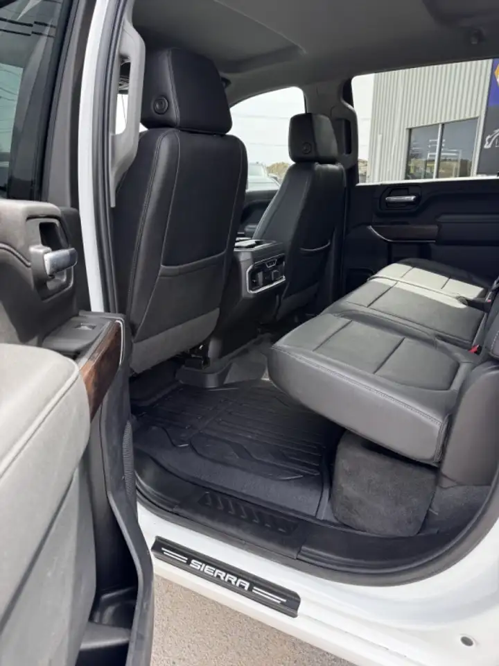 GMC Sierra 2500HD снимка GMC Sierra 2500HD