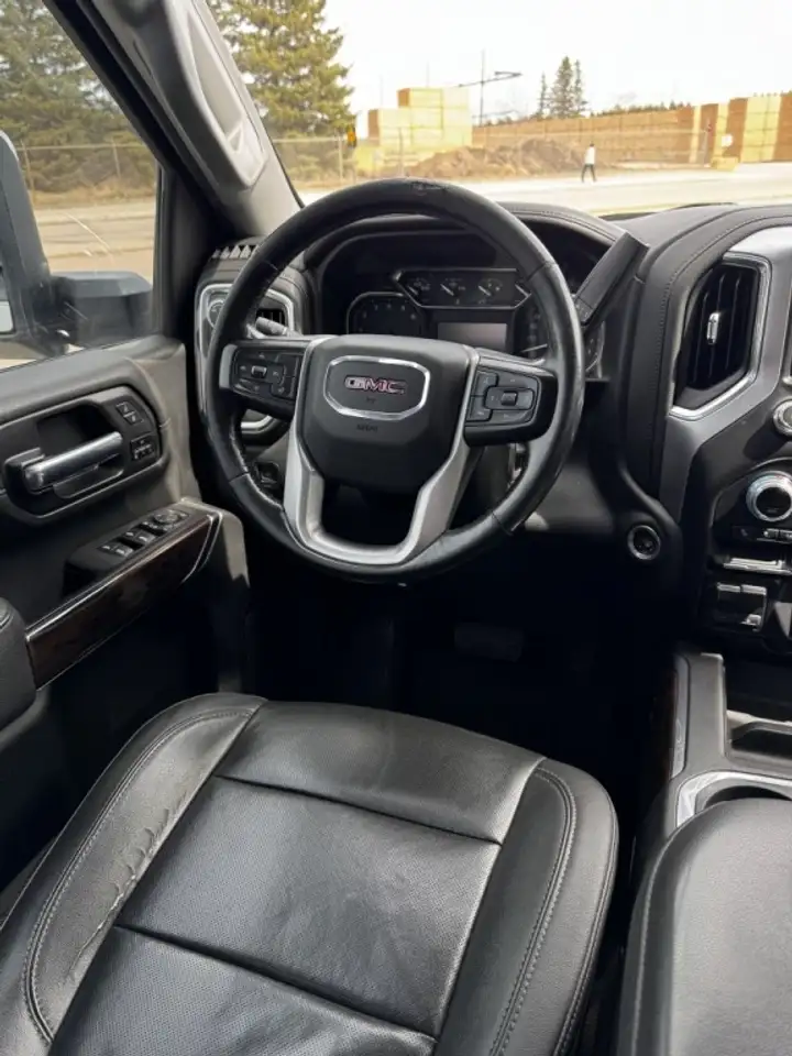 GMC Sierra 2500HD снимка GMC Sierra 2500HD