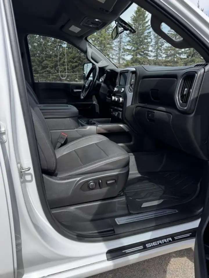 GMC Sierra 2500HD снимка GMC Sierra 2500HD