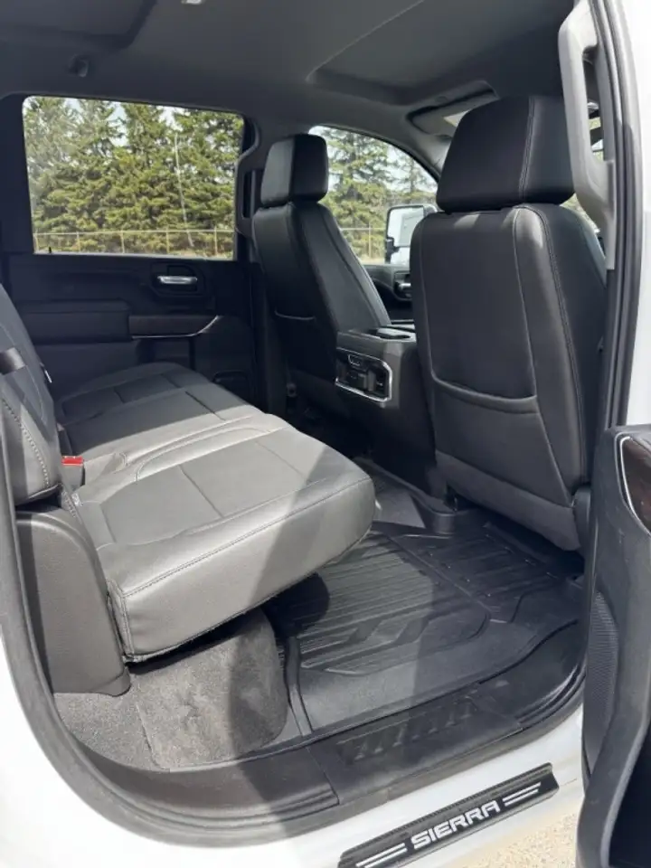 GMC Sierra 2500HD снимка GMC Sierra 2500HD