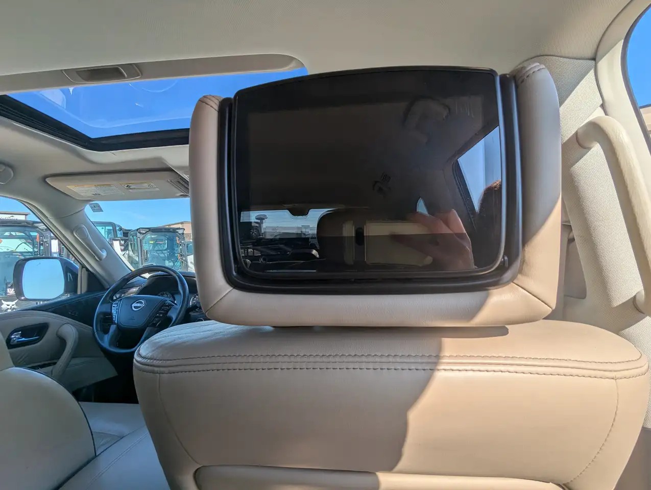 Nissan Armada снимка Nissan Armada