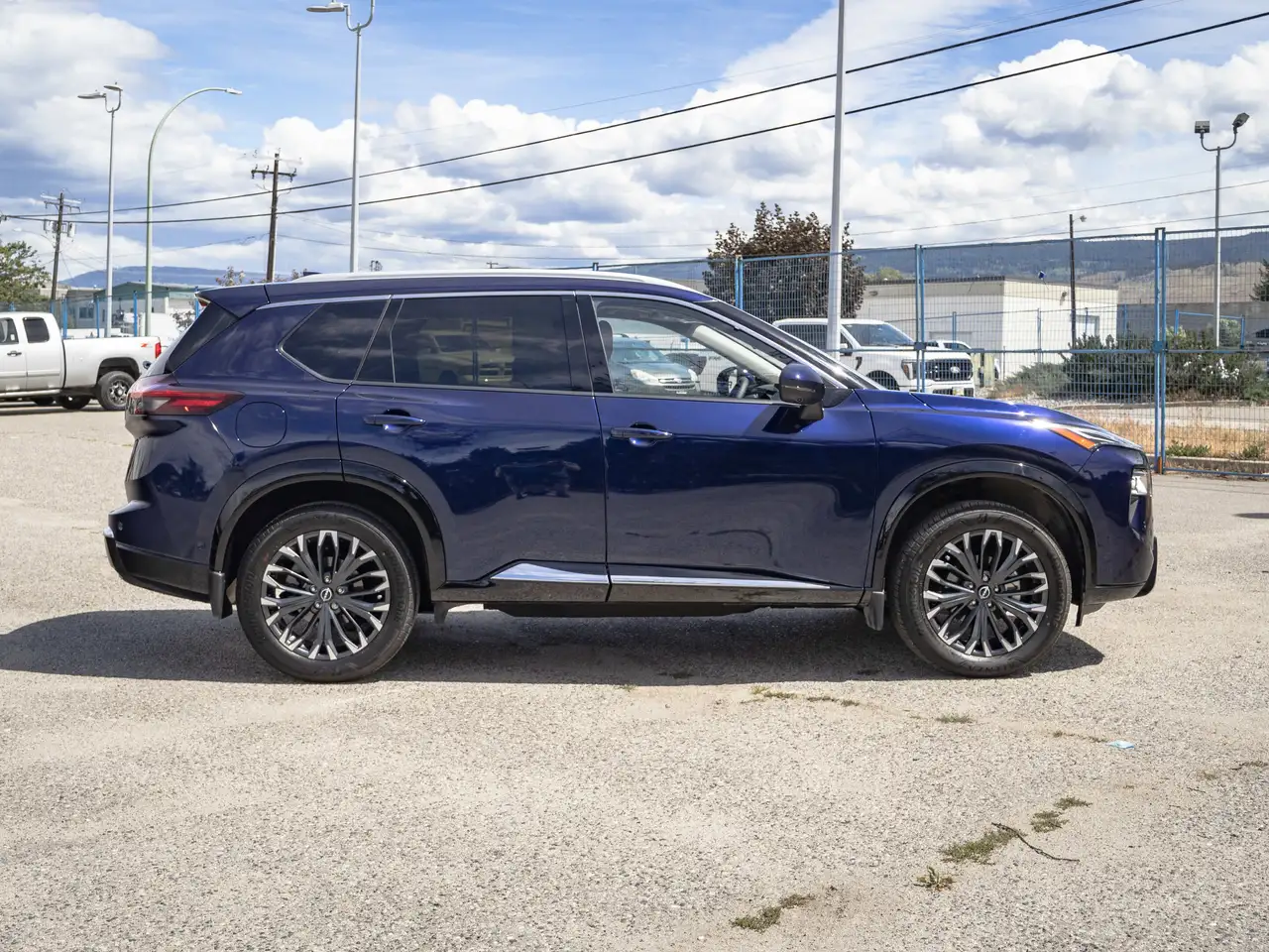 Nissan Rogue fotografie Nissan Rogue