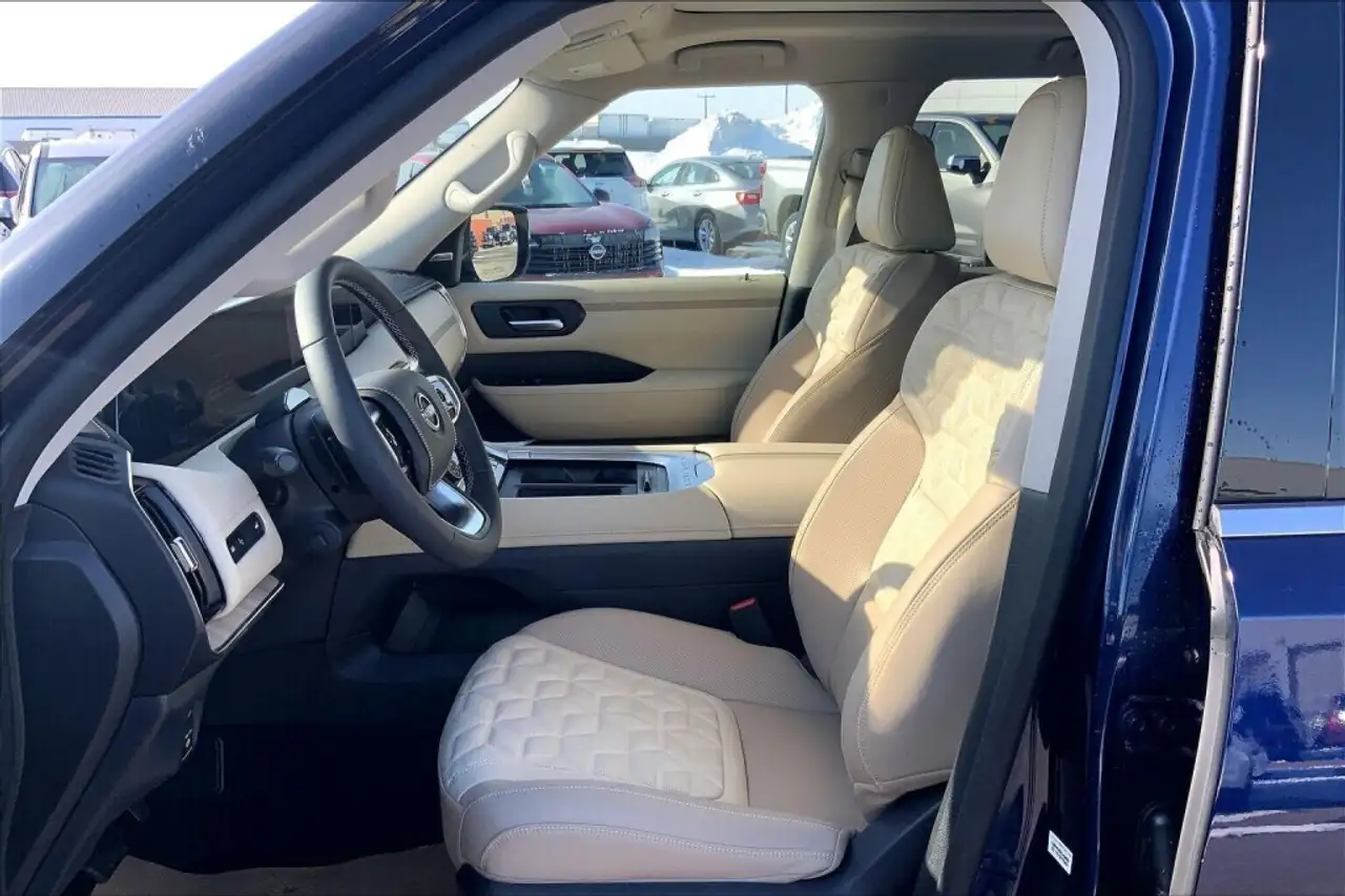 Nissan Armada снимка Nissan Armada