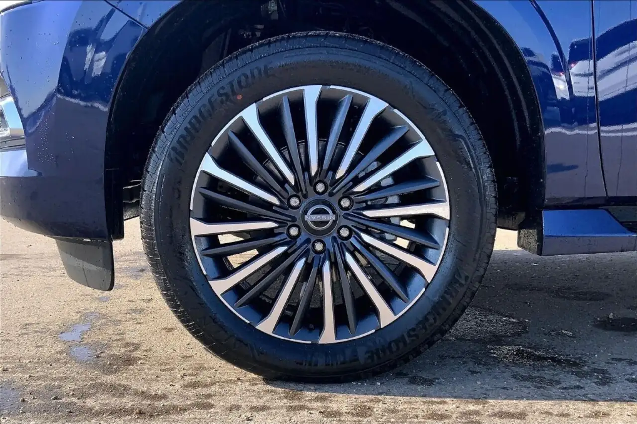 Nissan Armada снимка Nissan Armada