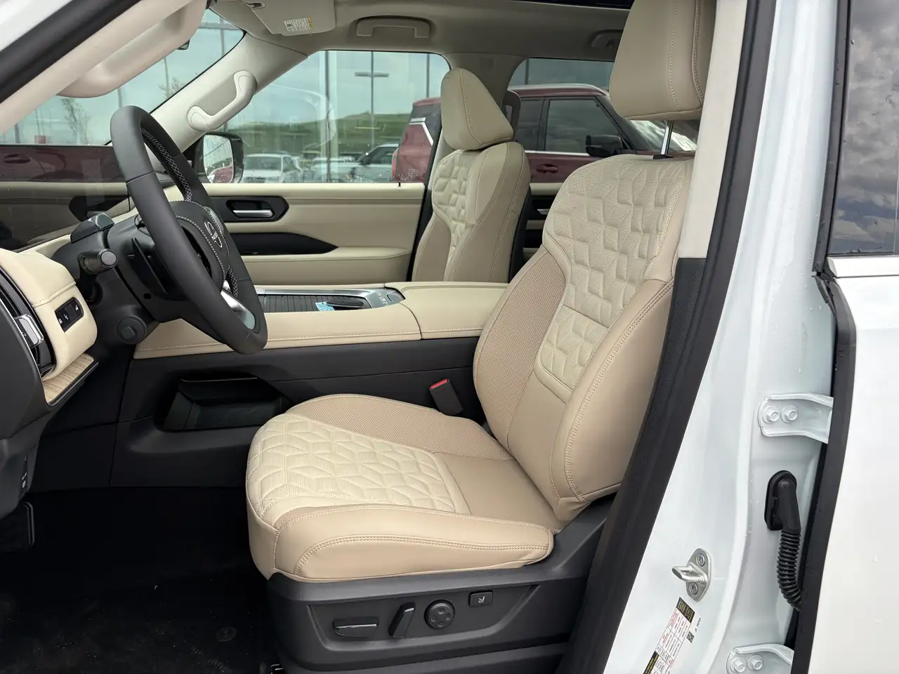 Nissan Armada снимка Nissan Armada