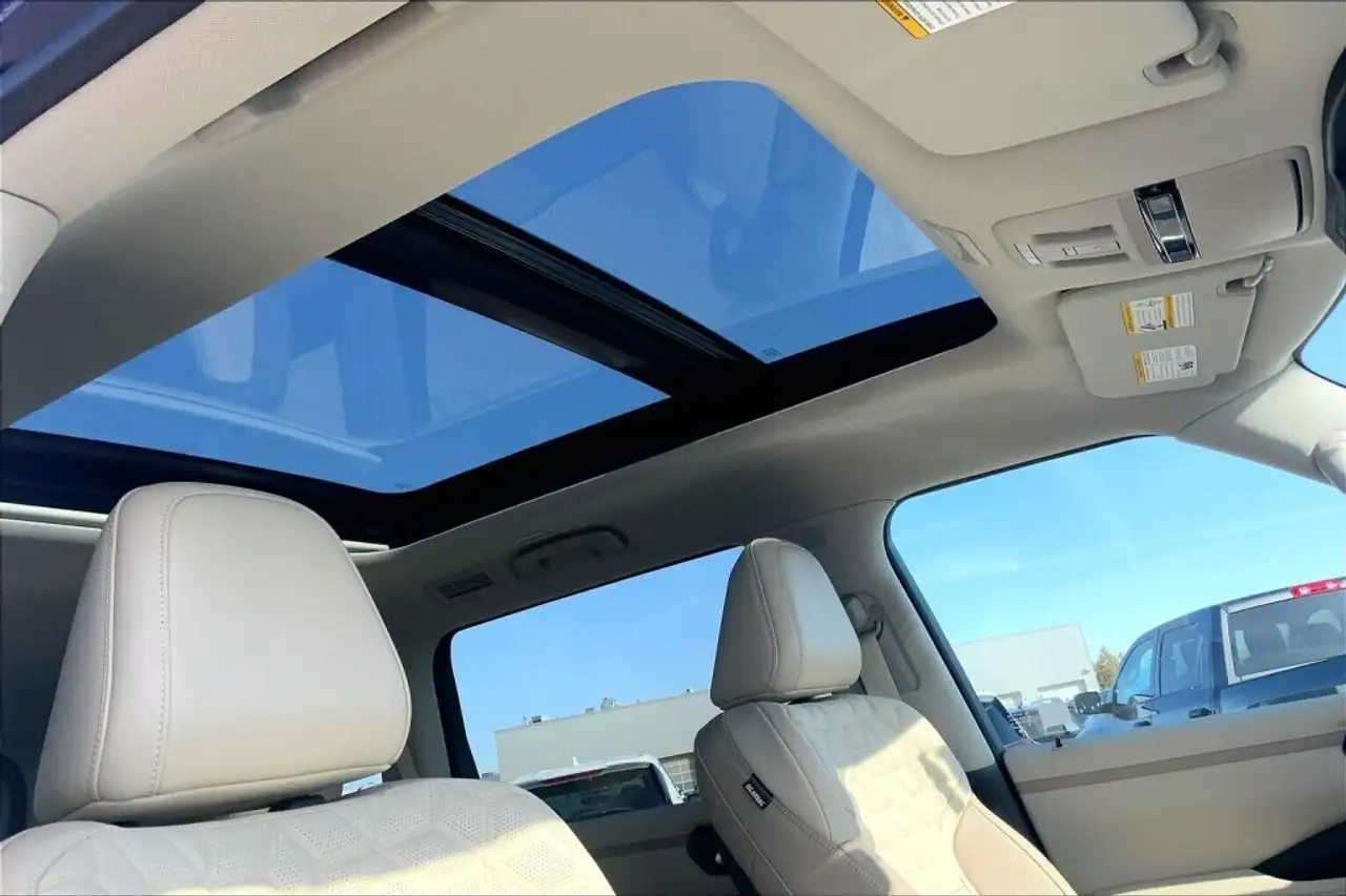 Nissan Armada снимка Nissan Armada