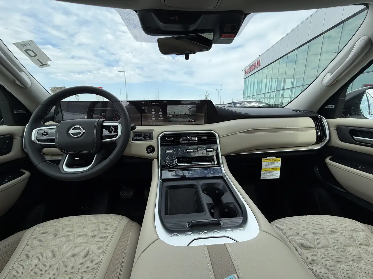 Nissan Armada снимка Nissan Armada