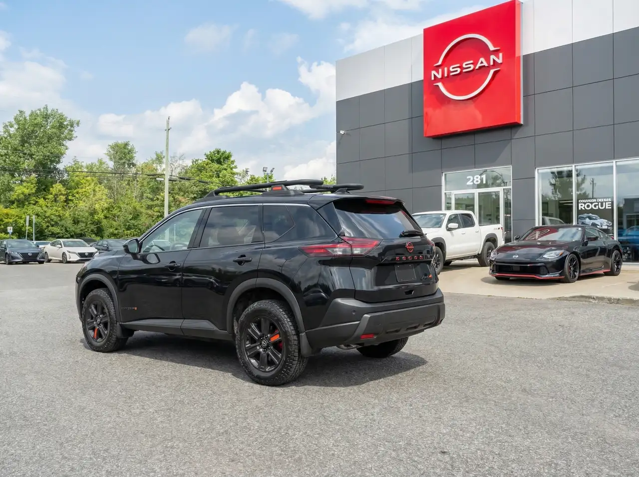 Nissan Rogue снимка Nissan Rogue