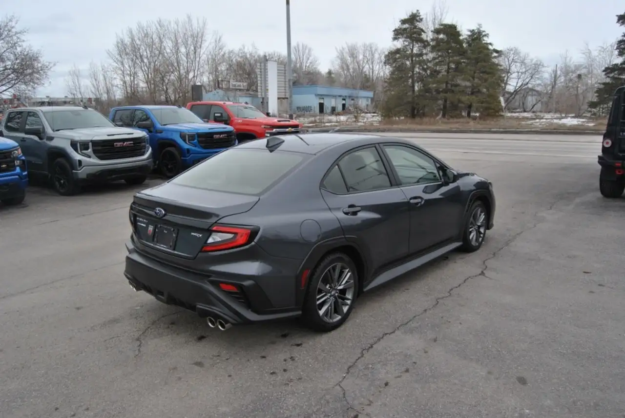Subaru WRX снимка Subaru WRX
