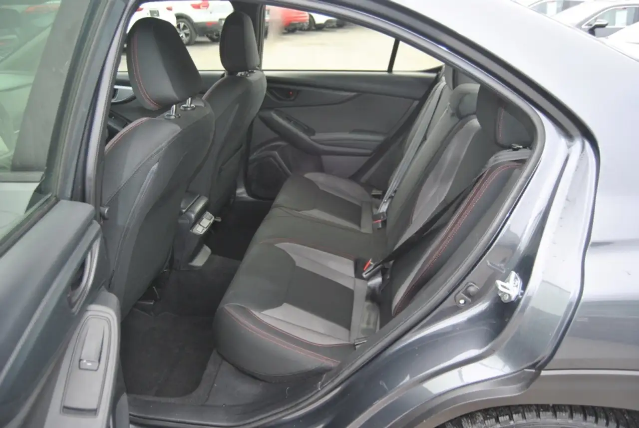 Subaru WRX снимка Subaru WRX