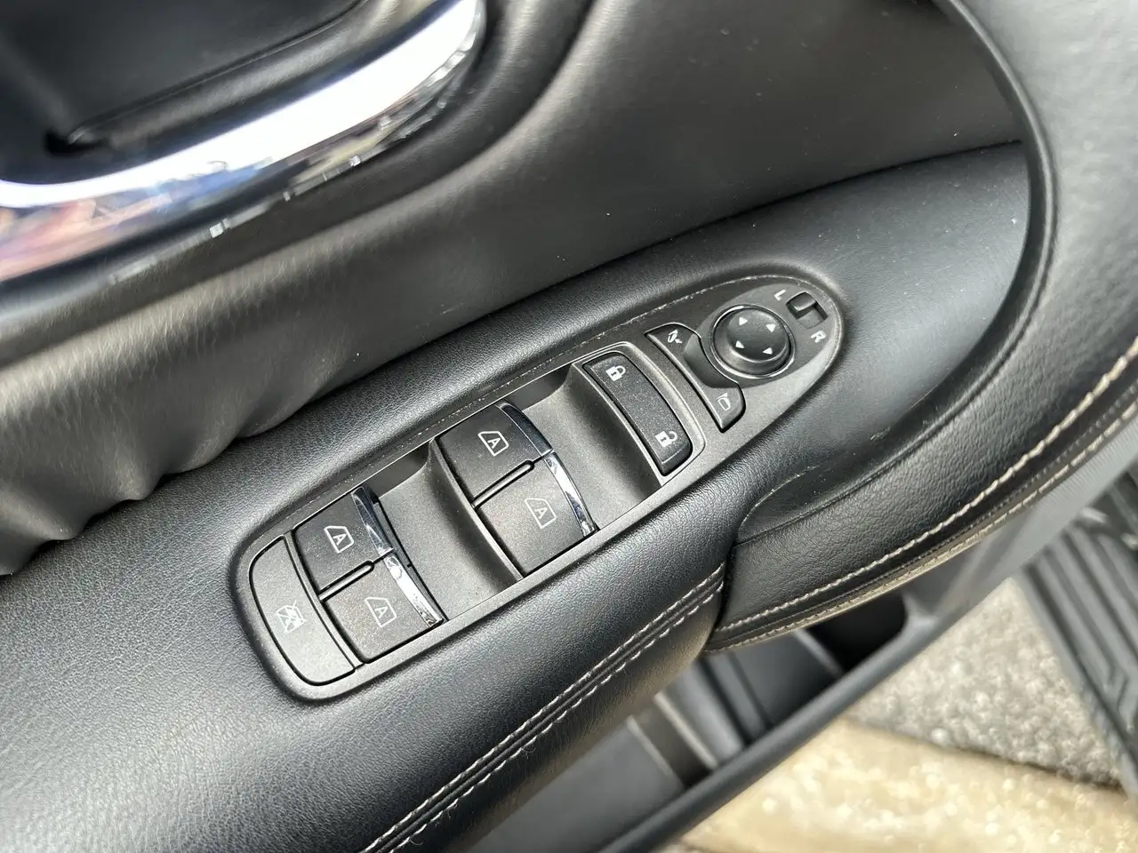 Nissan Armada fotografie Nissan Armada