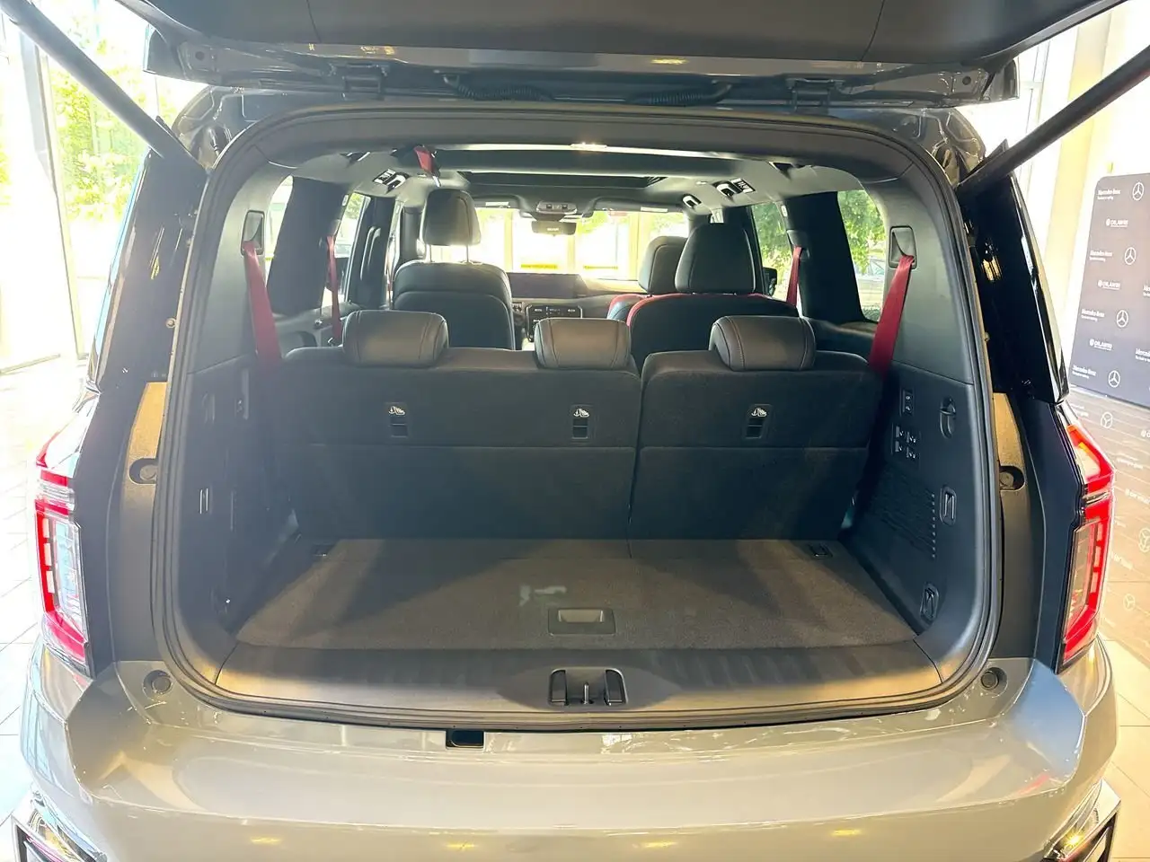 Nissan Armada fotografie Nissan Armada