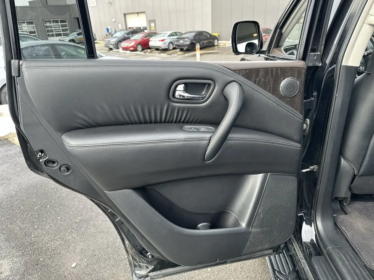 Nissan Armada fotografie Nissan Armada