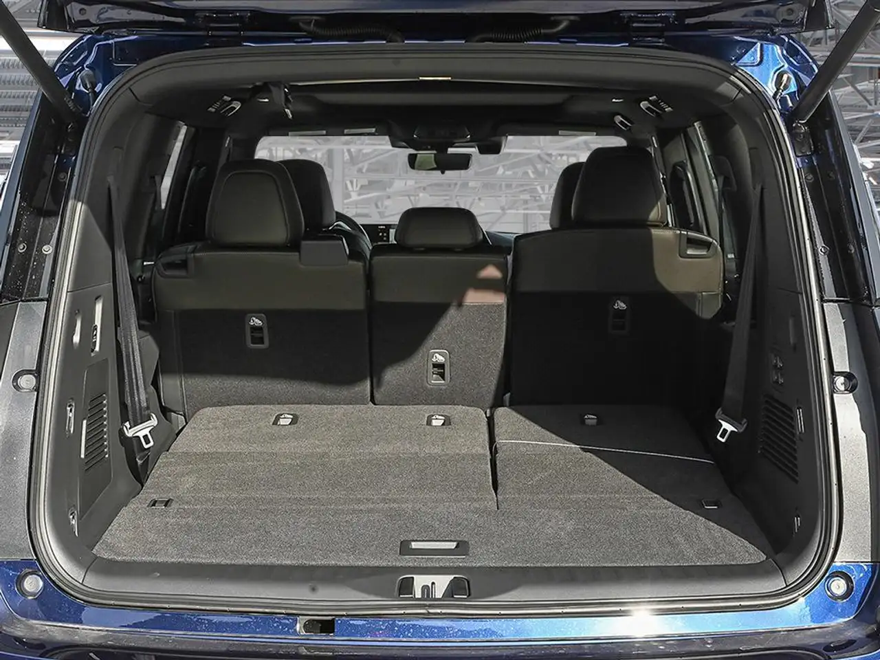 Nissan Armada снимка Nissan Armada