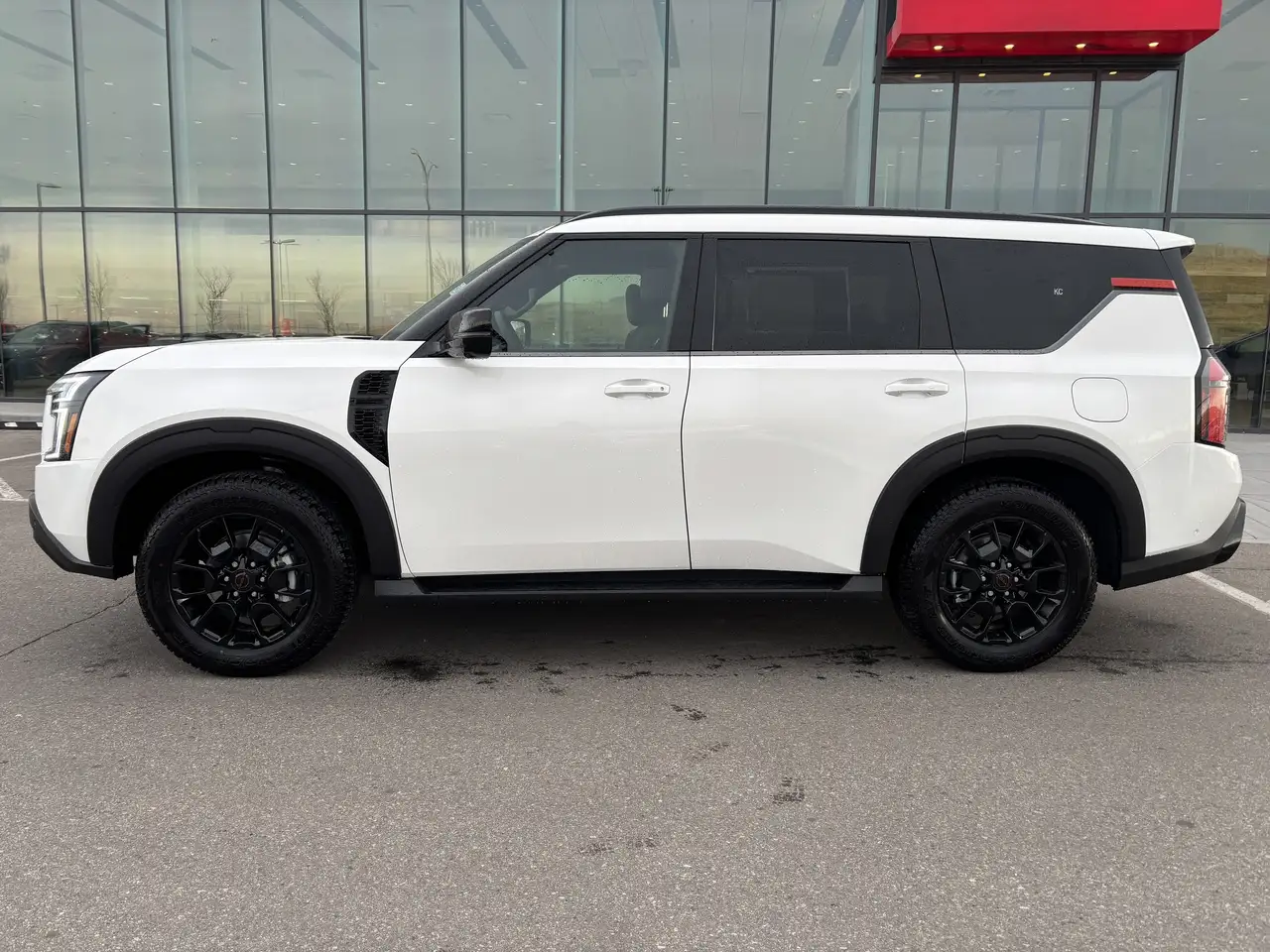 Nissan Armada снимка Nissan Armada