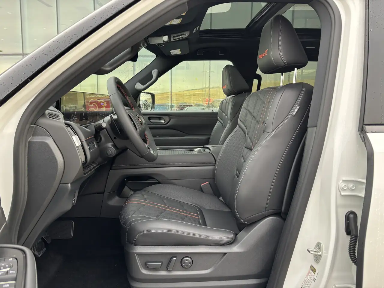 Nissan Armada снимка Nissan Armada
