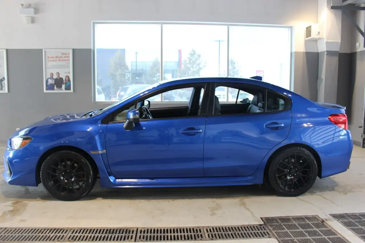 Subaru WRX снимка Subaru WRX