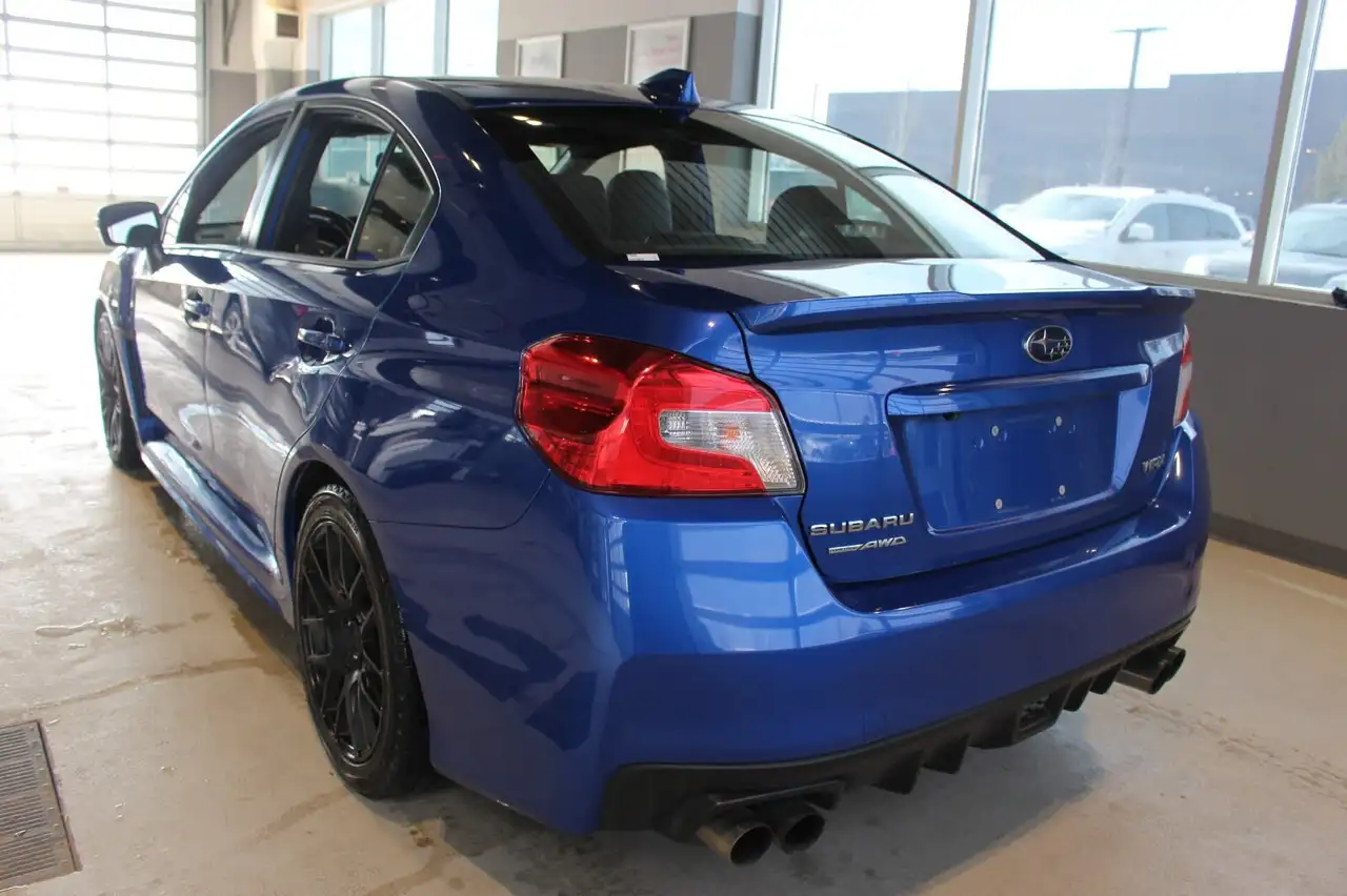 Subaru WRX снимка Subaru WRX