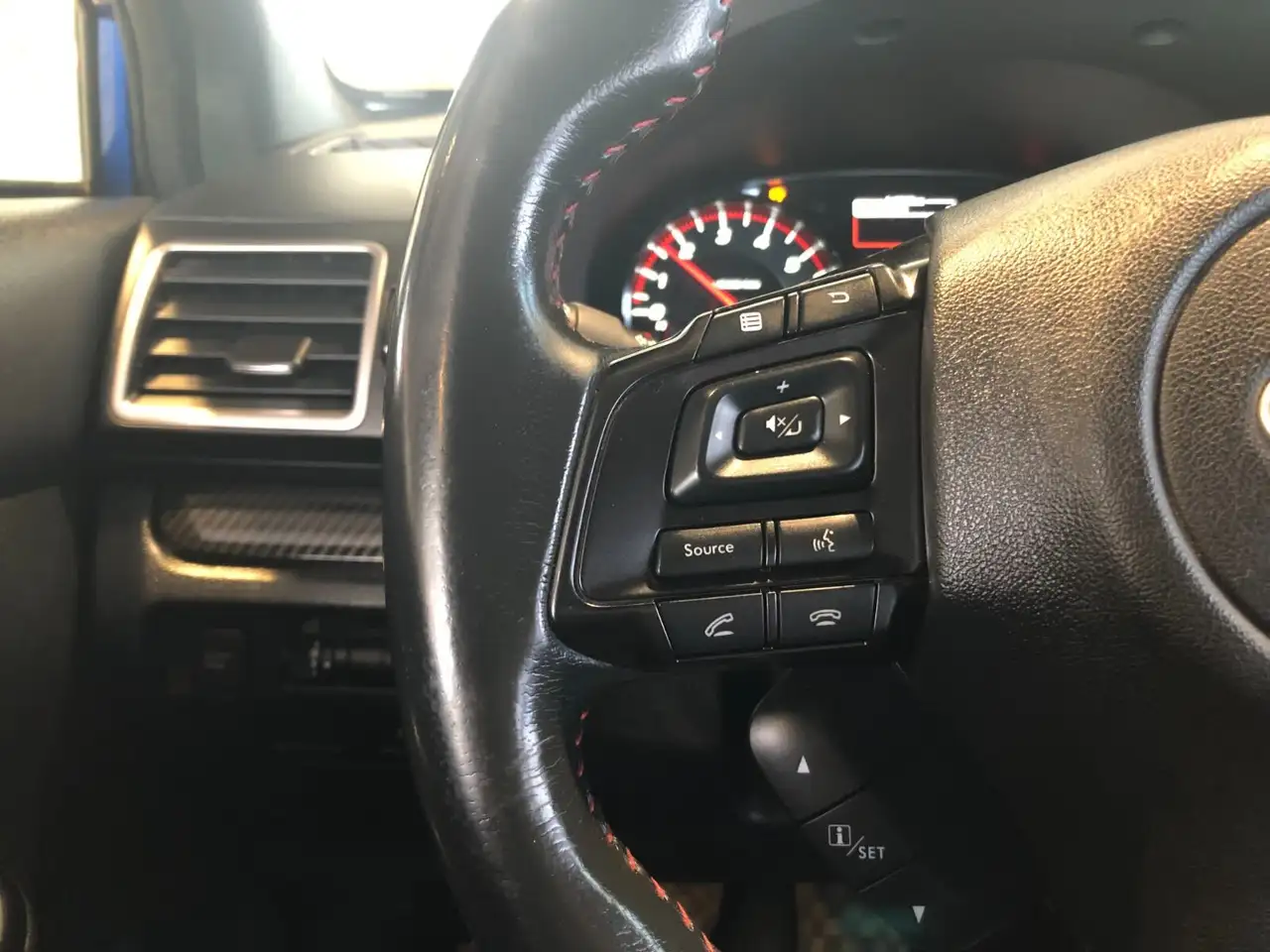 Subaru WRX снимка Subaru WRX