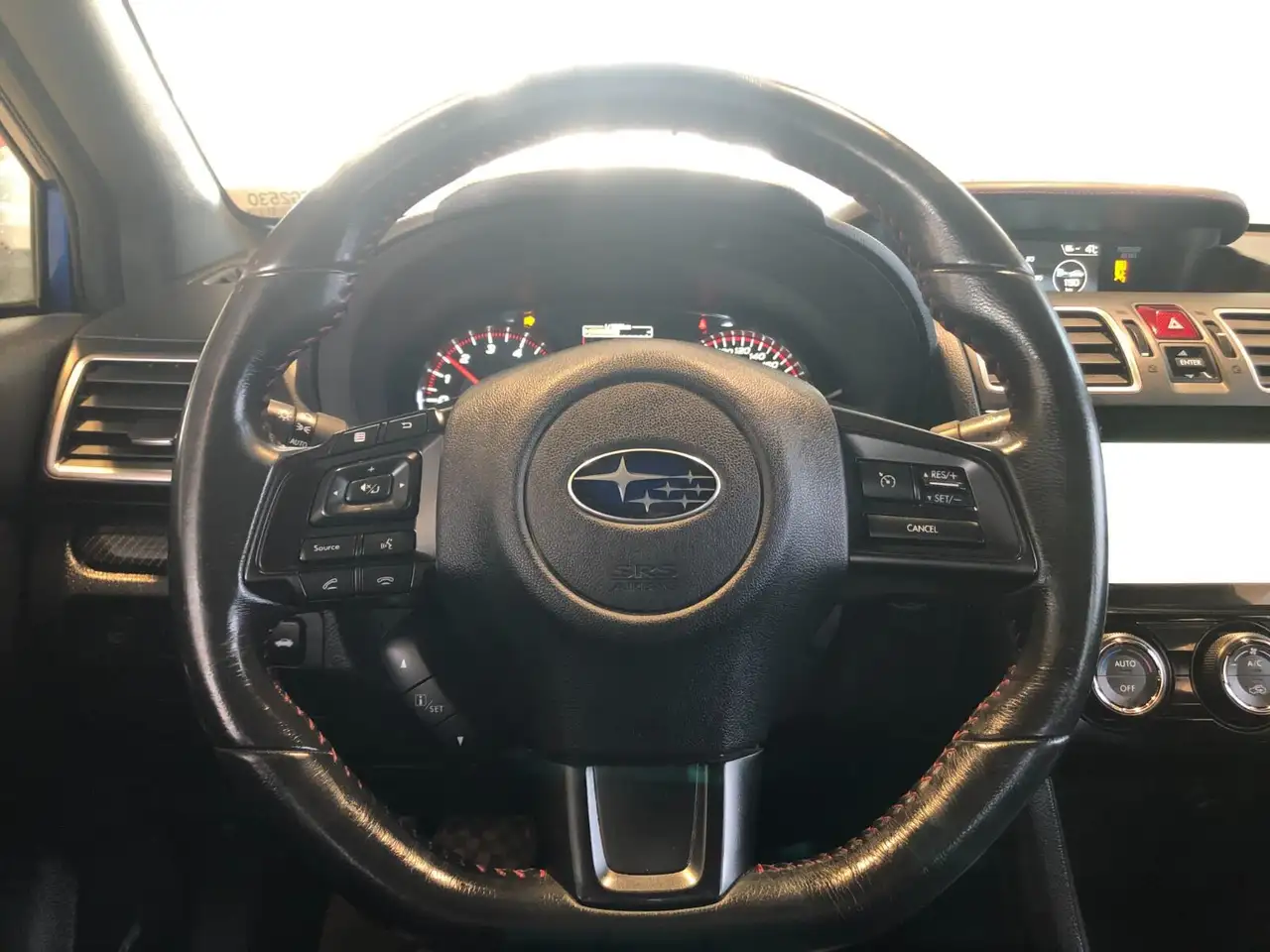 Subaru WRX снимка Subaru WRX