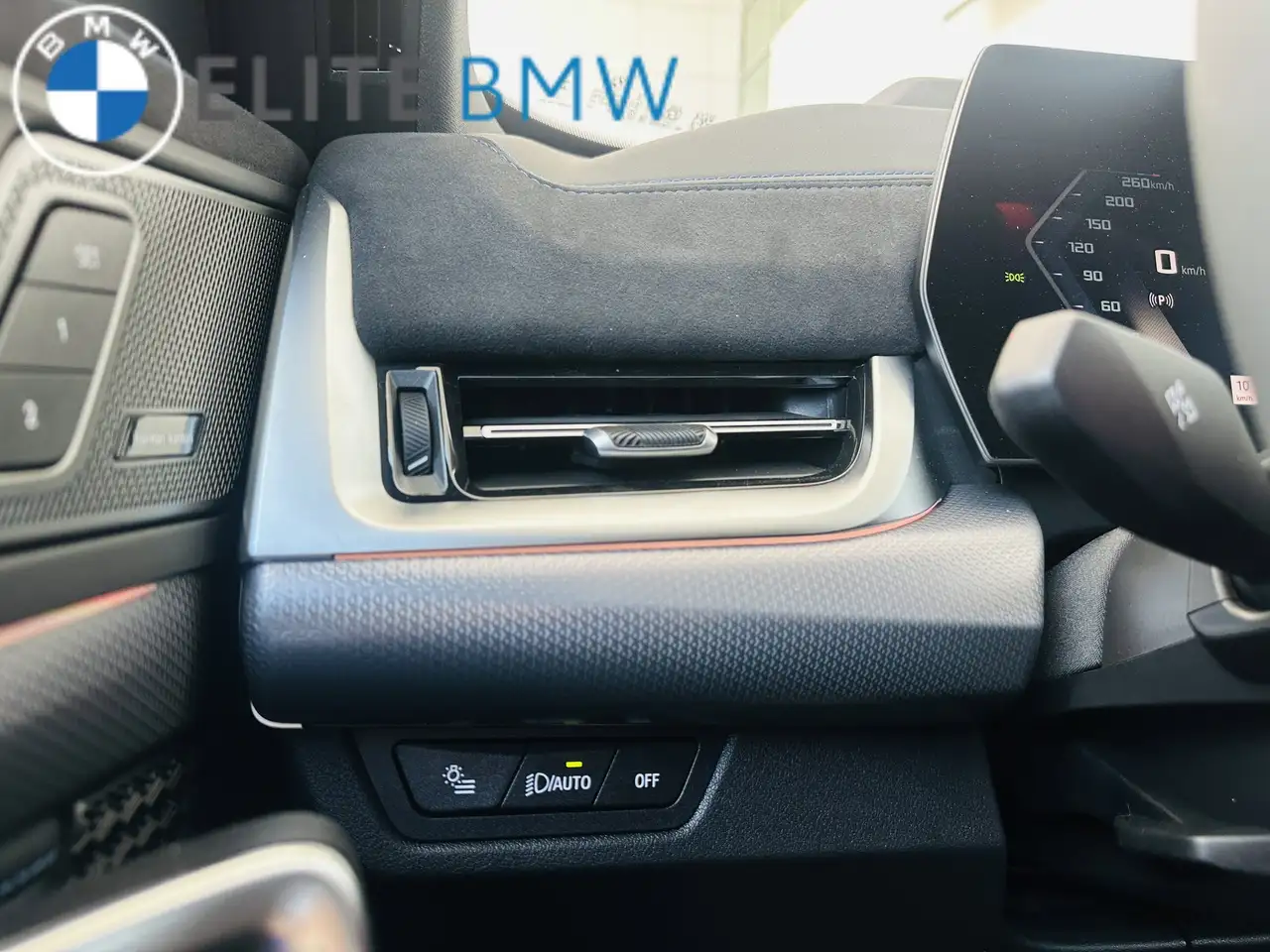 BMW X1 photo BMW X1