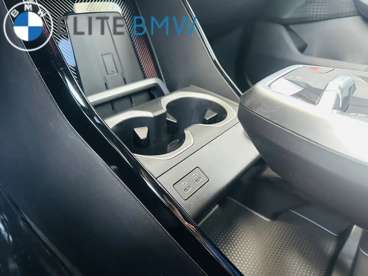 BMW X1 photo BMW X1