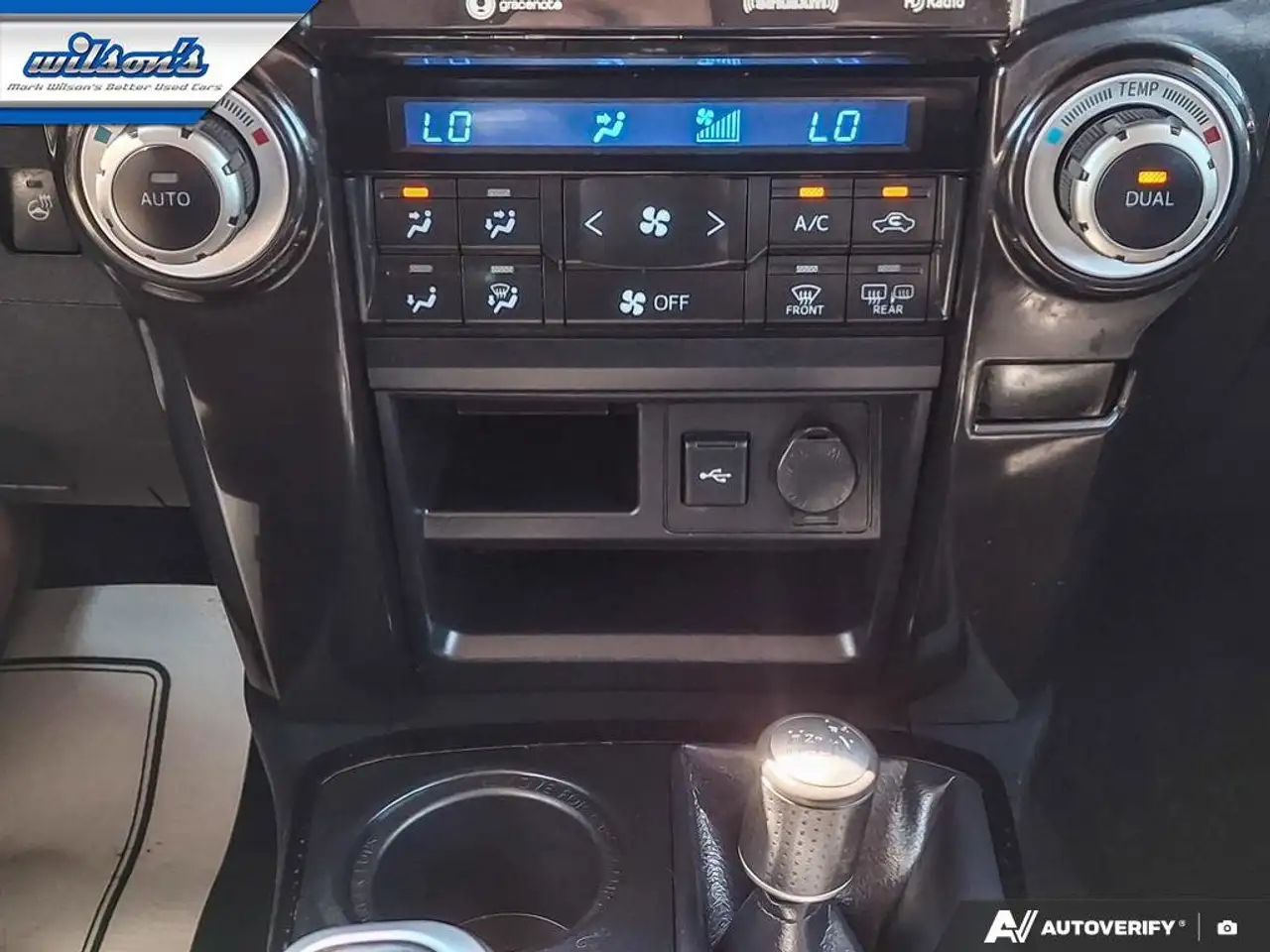 Toyota 4-Runner снимка Toyota 4-Runner