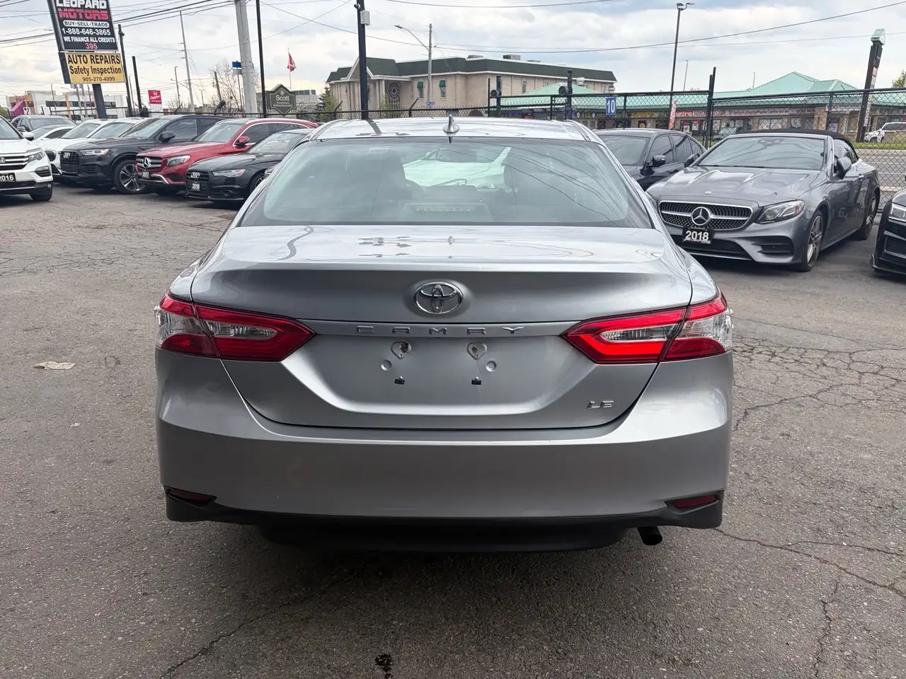 Toyota Camry снимка Toyota Camry